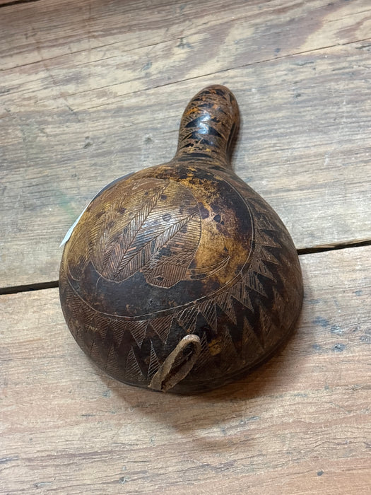 DECORATIVE GOURD SCOOP