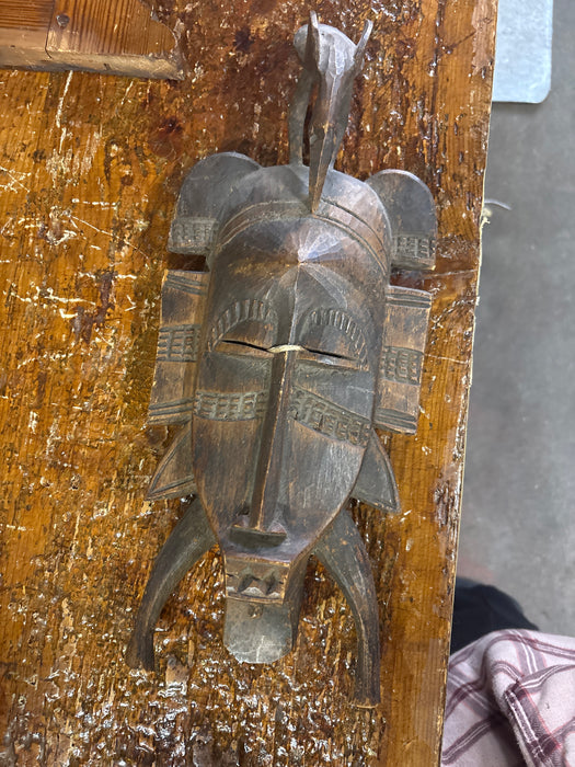SMALL BROWN AFRICAN MASK