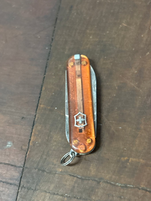 SMALL SWISS POCKET KNIFE 1 EACH OF 4