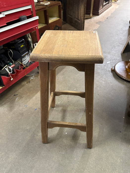 OAK SPLAY LEGGED PLANT STAND