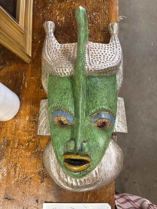 LARGE GREEN AFRIAN MASK