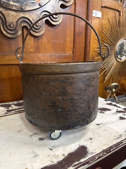 COPPER CAULDRON WITH HIGH SPEED ROLLERS