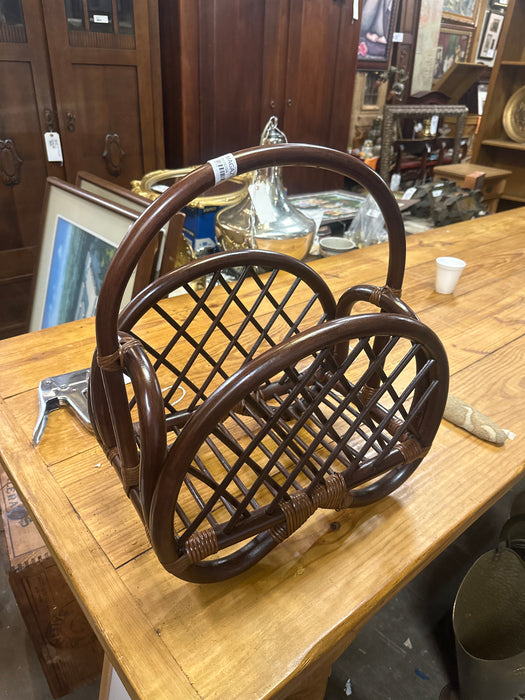 BLACK RATTAN MAGAZINE RACK