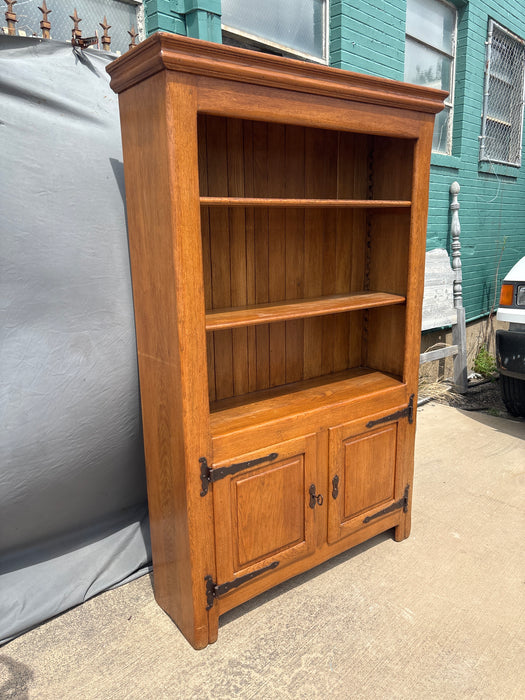 RUSTIC OPEN OAK BOOKCASE WITH 2 DOORS