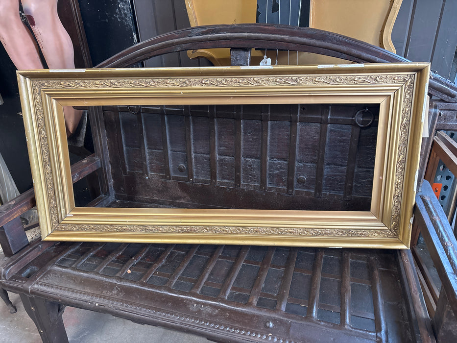 ORNATE FLORAL GILT FRAME - AS FOUND