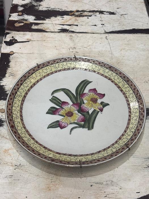 MEDIUM RED AND YELLOW CRACKLE FLORAL PLATE