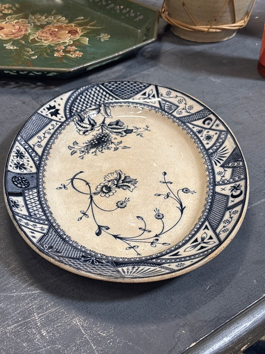 LARGE OVAL BLUE FLORAL TRANSFER WARE