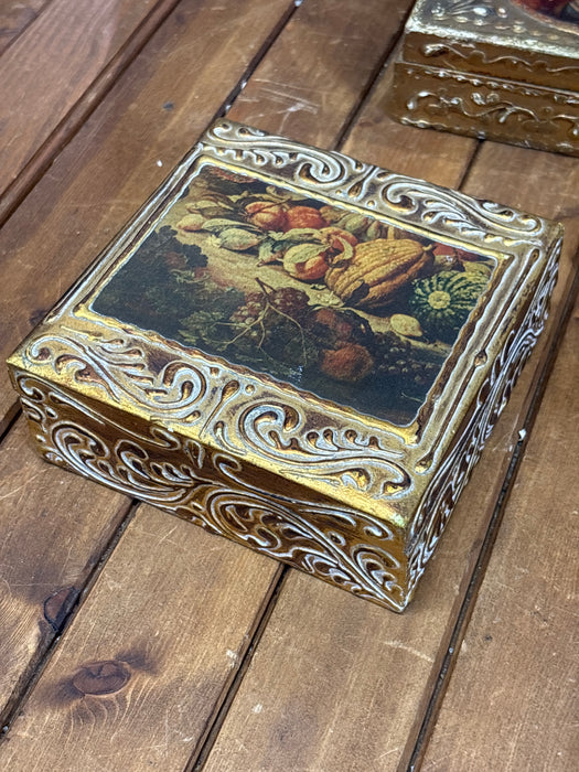 LARGE GOLD SQUARE FLORENTINE BOX WITH DECOUPAGE PAINTING OF PUMPKIN PATCH