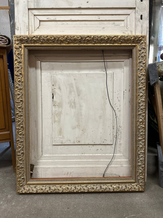 ORNATRE GOLD FRAME