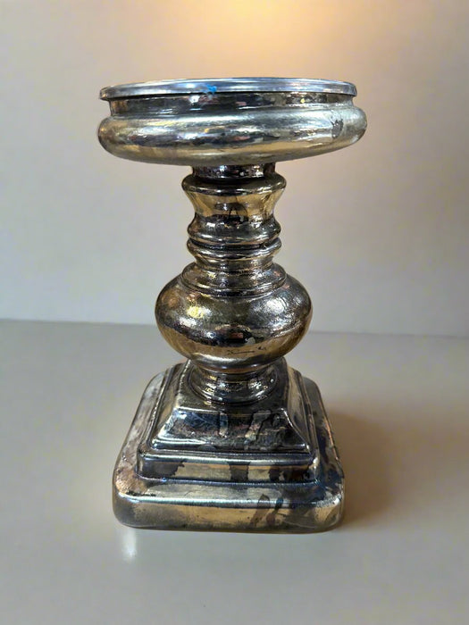 SINGLE SILVER GLASS CANDLE STAND