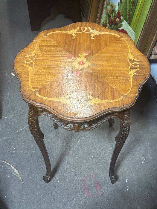 PAIR OF FLORAL INLAID AMERICAN OCCASIONAL TABLES