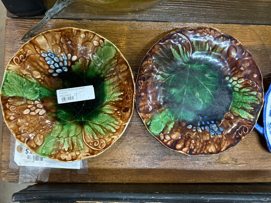 MAJOLICA GRAPE PLATE- EACH