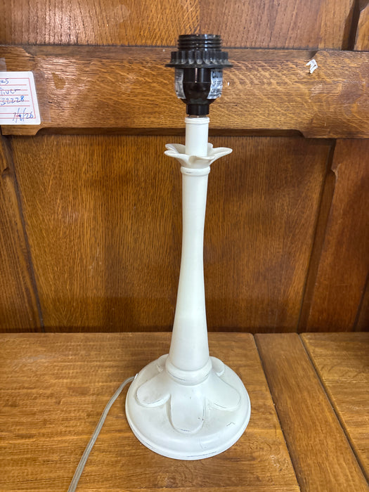 TAPERED WHITE FLOWER SHAPED LAMP WITH FLARE