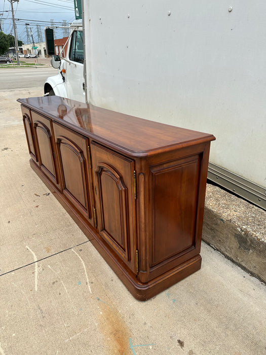 CHERRY SIDEBOARD WITH ARCHED DOORS