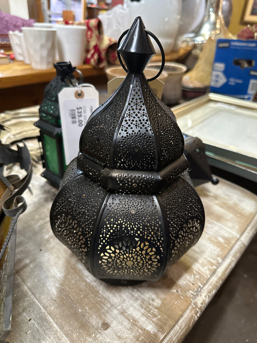 METAL PIERCED TIN LANTERN