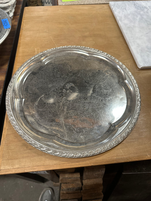 ROUND EMBOSSED SERVING TRAY