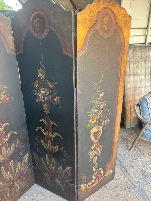 GREEN LEATHER PAINTED SCREEN