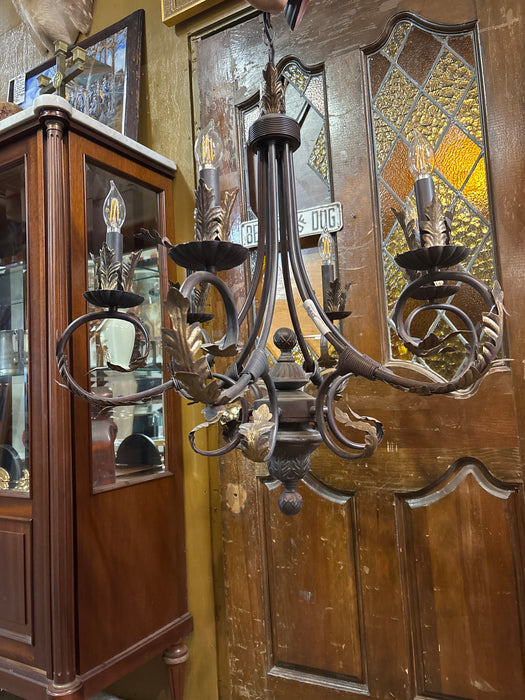 MEDIUM IRON CHANDELIER