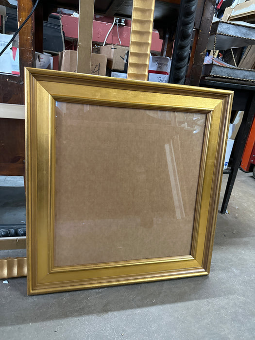 FLAT SQUARE GOLD FRAME WITH GLASS