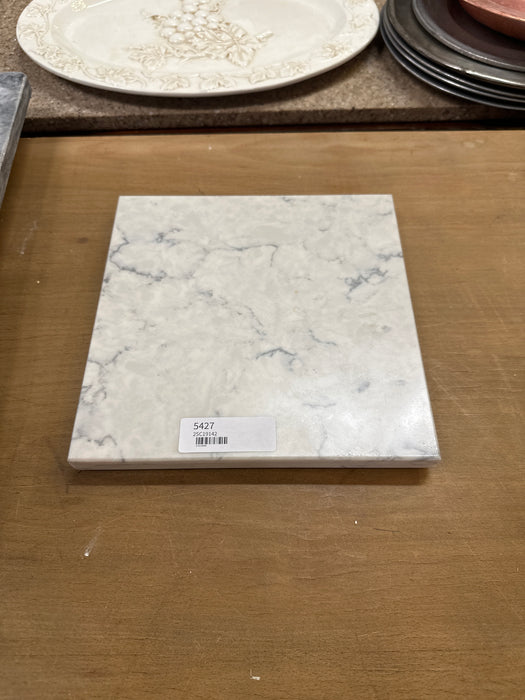 SMALL SQUARE MARBLE SLAB
