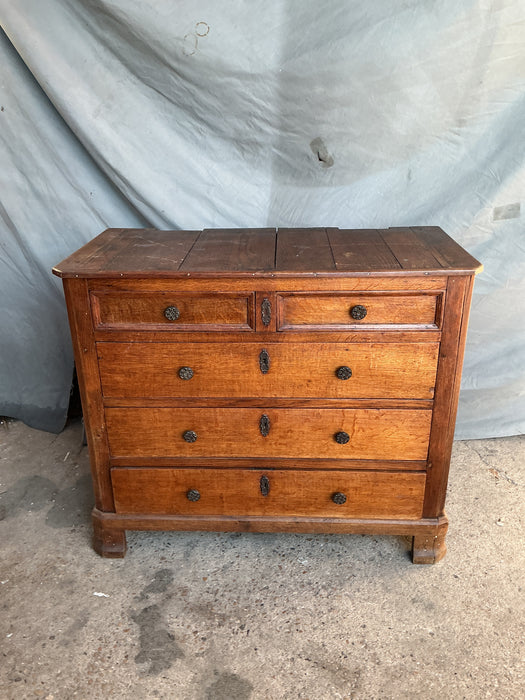 SMALL LOUIS PHILLIPE OAK CHEST
