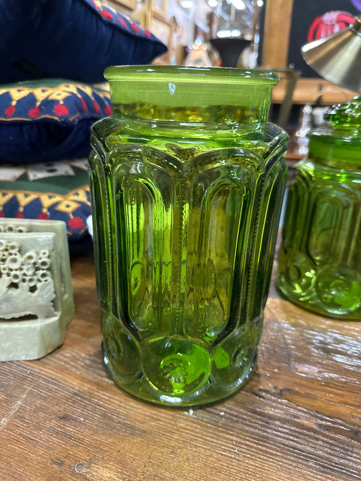 MEDIUM GREEN GLASS JAR NO LID