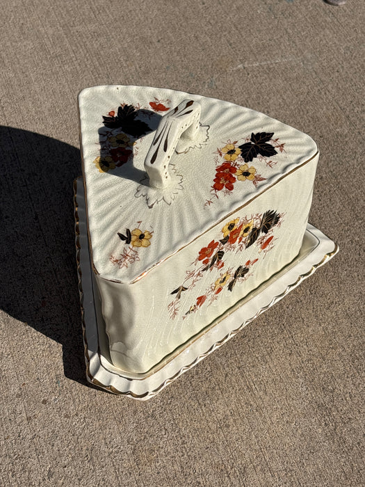 ENGLISH CHEESE KEEPER