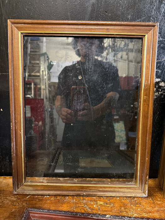 SMALL WALNUT FRAME