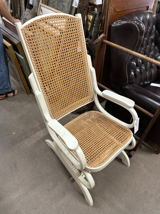 WHITE BENTWOOD ROCKER