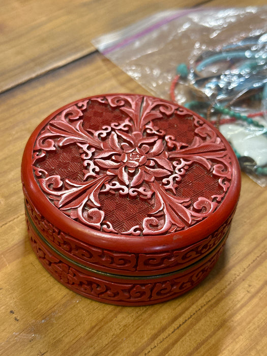 ROUND CINNABAR BOX