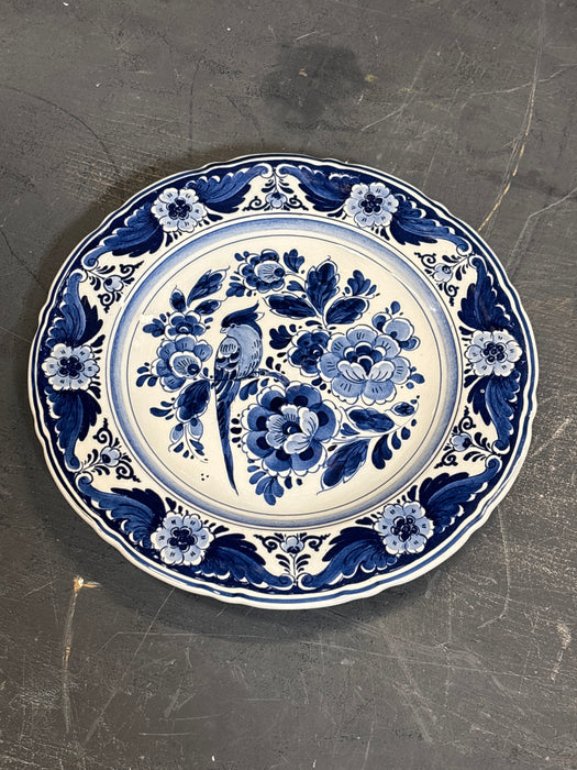PAIR OF DELFT BIRD PLATES