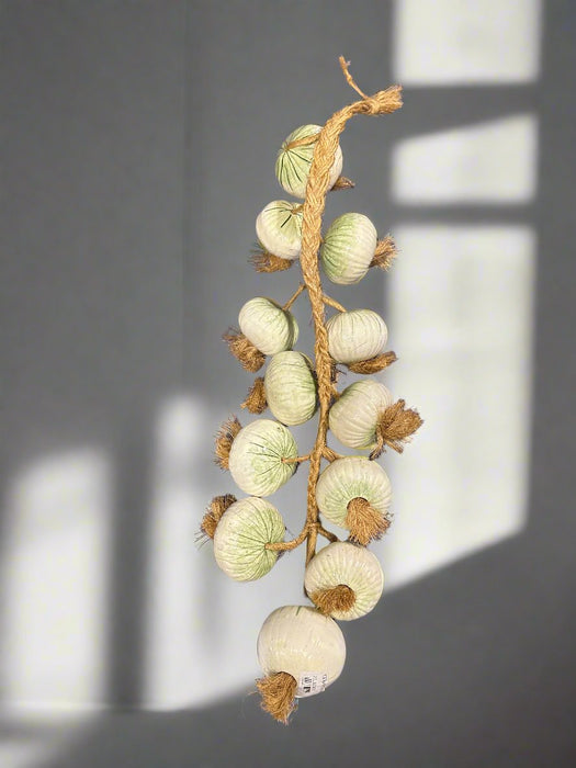 CERAMIC ONIONS ON ROPE