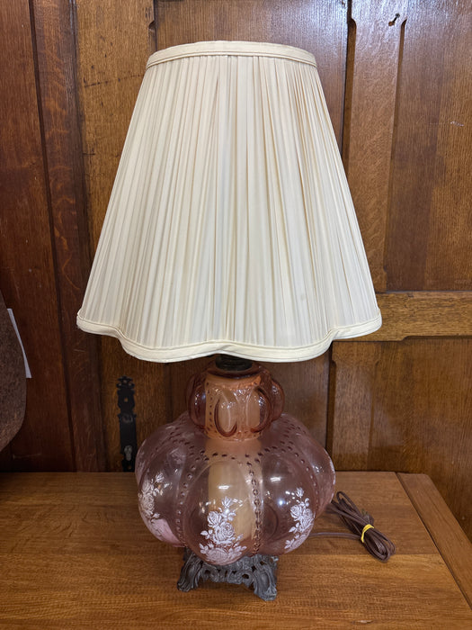 MID CENTURY PINK GLASS WITH ROSES LAMP WITH SHADE