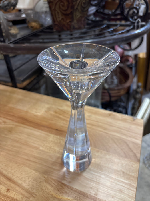 SINGLE GLASS MORDEN CANDLE STAND NOMBE