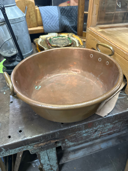 MEDIUM HEAVY COPPER BRASS HANDLED POT