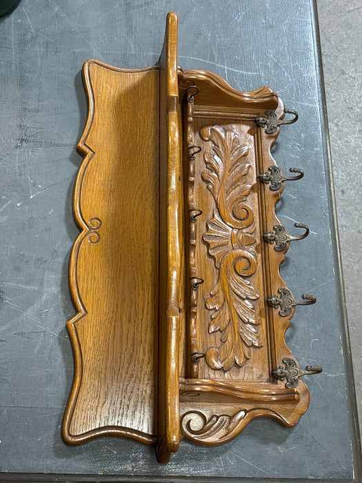 SMALL CARVED OAK WALL SHELF WITH 5 CHERUB HOOKS