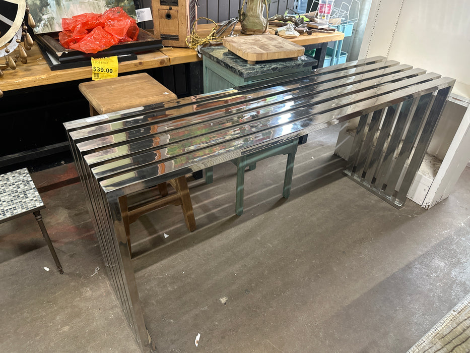 CHROME SOFA TABLEw