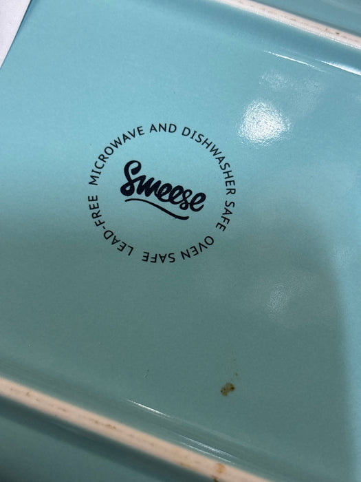 SMALL LIGHT BLUE SWESSE TRAY 1 EACH OF 2