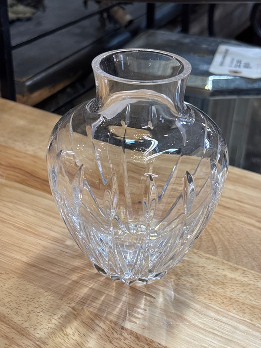 SMALL CRYSTAL BUDVASE AS FOUND