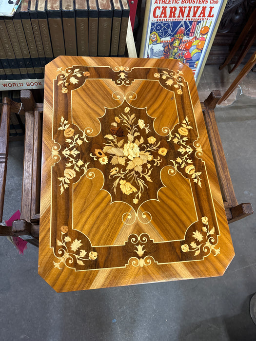 LARGE FLORAL ITALIAN TRAY WITH INLAY