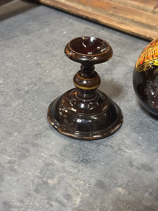 BLACK AND GOLD RUSSIAN EGG WITH PORTRAIT OF MADONNA AND CHILD