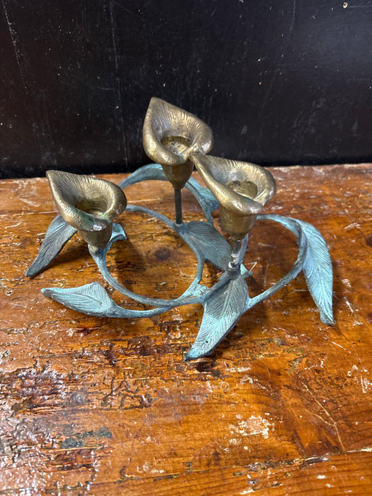 FLORAL BRONZE CANDLE STAND WITH VINE LEAVES