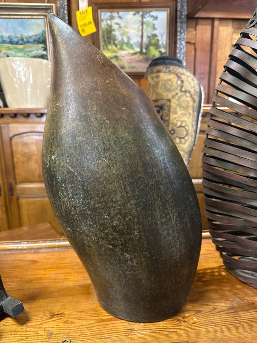 DARK GREEN MODERN TERRA COTTA VASE