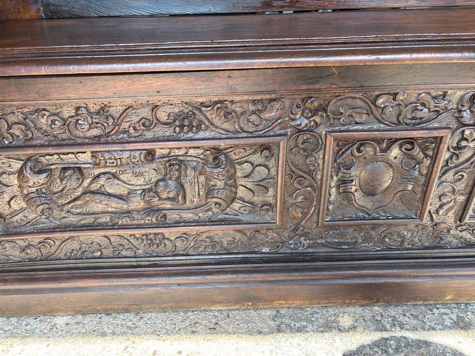 LONG CARVED LION ARM BENCH WITH FLIP TOP