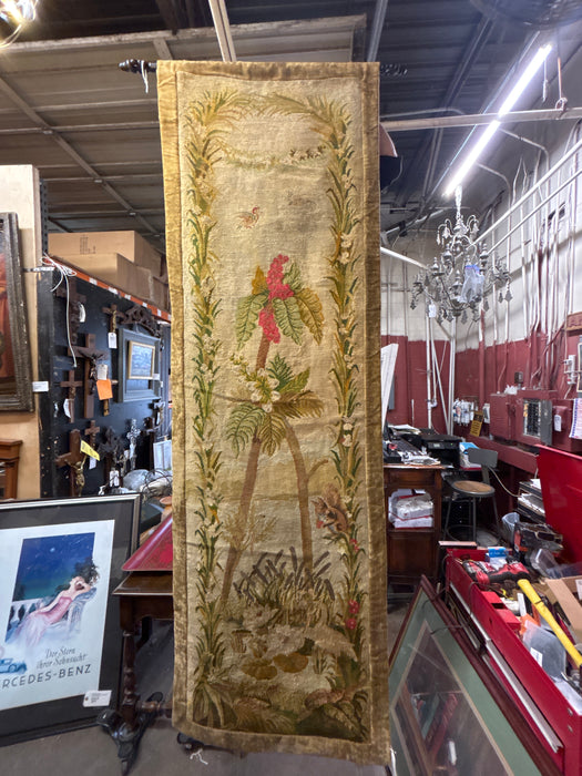 VINTAGE YELLOW TAPESTRY