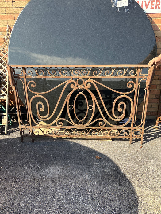 SCROLLED IRON PANEL WITH CENTER MEDALION