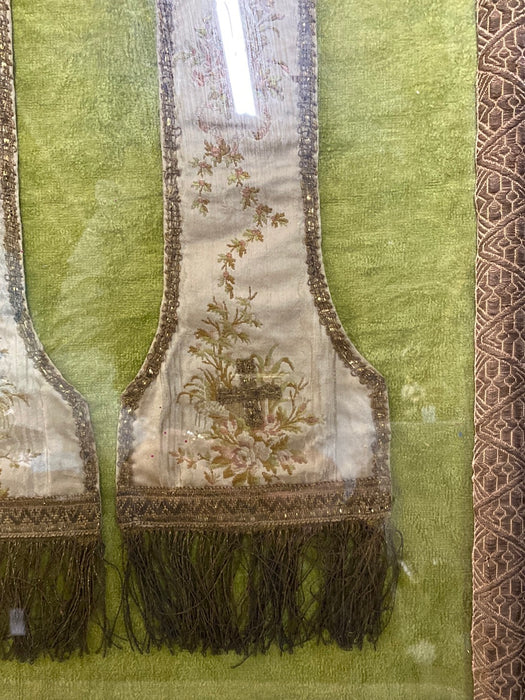 FRAMED PRIEST STOLE