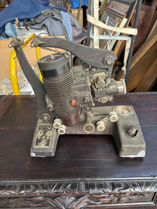 MID CENTURY BLACK BELL & HOWELL FILMO M.129 PROJECTOR