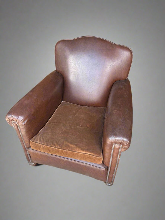 LEATHER CLUB CHAIR