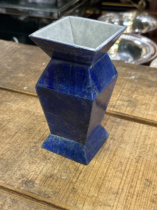 LAPIS VASE